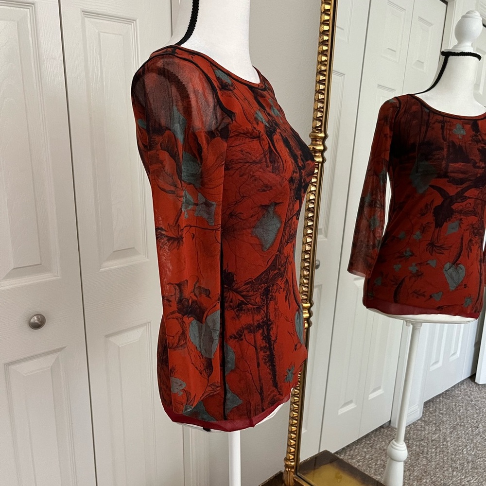Sheer Red Graphic Long-Sleeve Women's Top - Picture 3 of 11